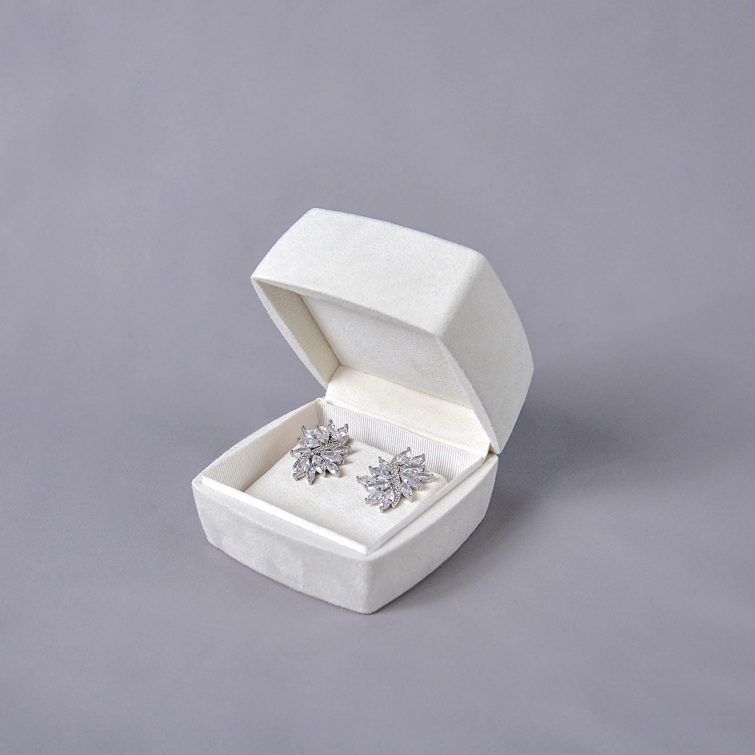 wholesale custom luxury ring bracelet necklace earrings jewellery packaging box jewelry packaging wholesale custom luxury ring bracelet necklace earrings jewellery packaging box jewelry packaging