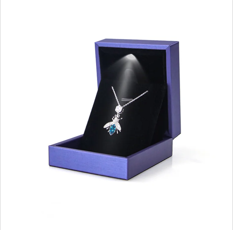 factory stock luxury faux leather ring pendant bracelet bangle necklace packing jewellery box with led light factory stock luxury faux leather ring pendant bracelet bangle necklace packing jewellery box with led light