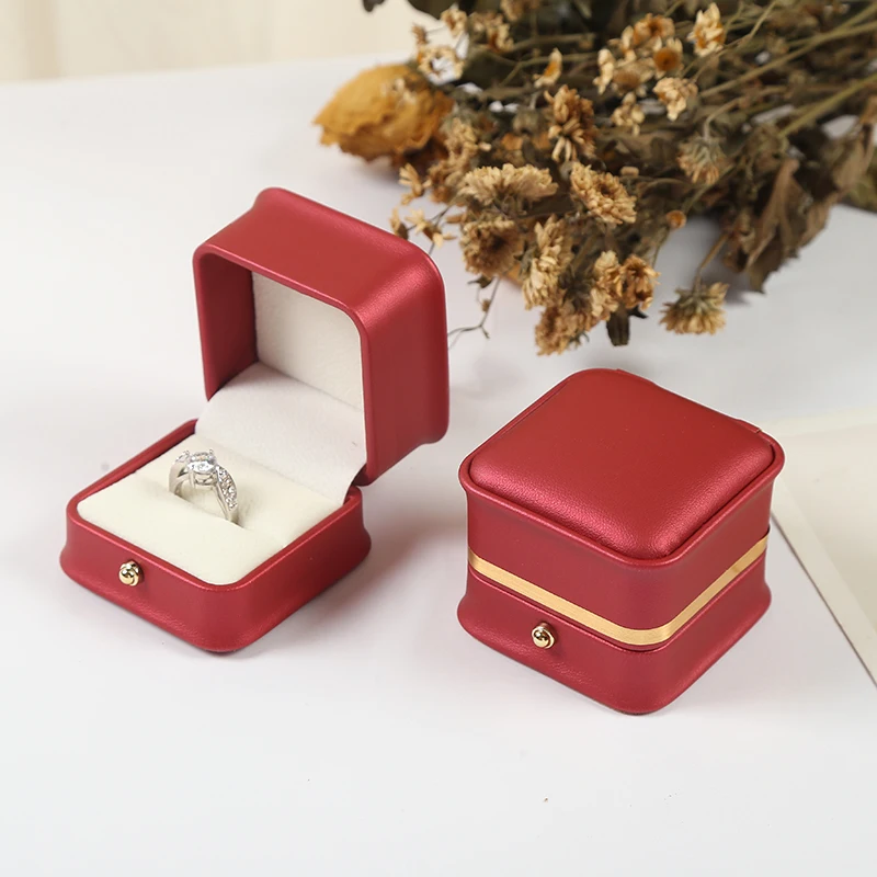 wholesale wedding ring box modern jewellery gift ring case for woman engagement vintage jewelry box packaging custom logo wholesale wedding ring box modern jewellery gift ring case for woman engagement vintage jewelry box packaging custom logo