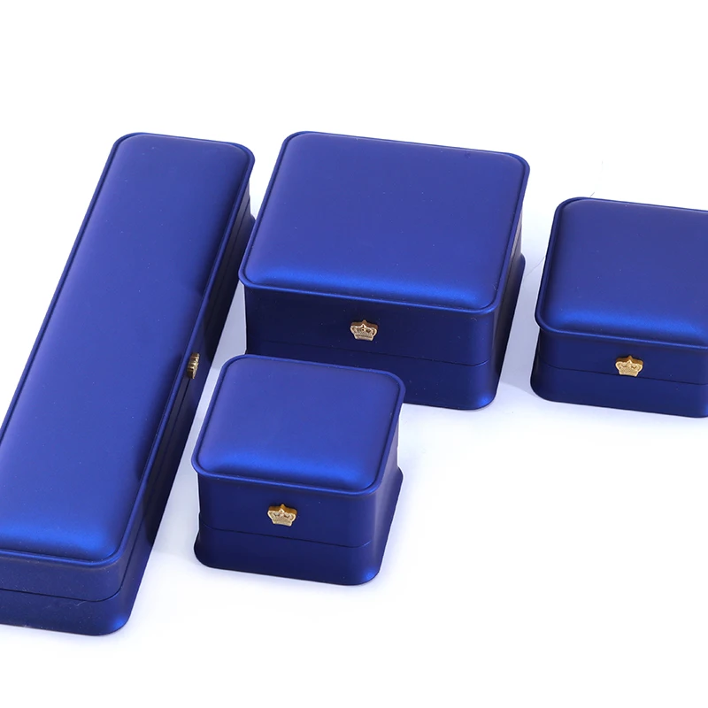 2024 luxury crown led light rectangle jewelry packaging box handmade for bracelet necklace ring blue jewelery storage box 2024 luxury crown led light rectangle jewelry packaging box handmade for bracelet necklace ring blue jewelery storage box